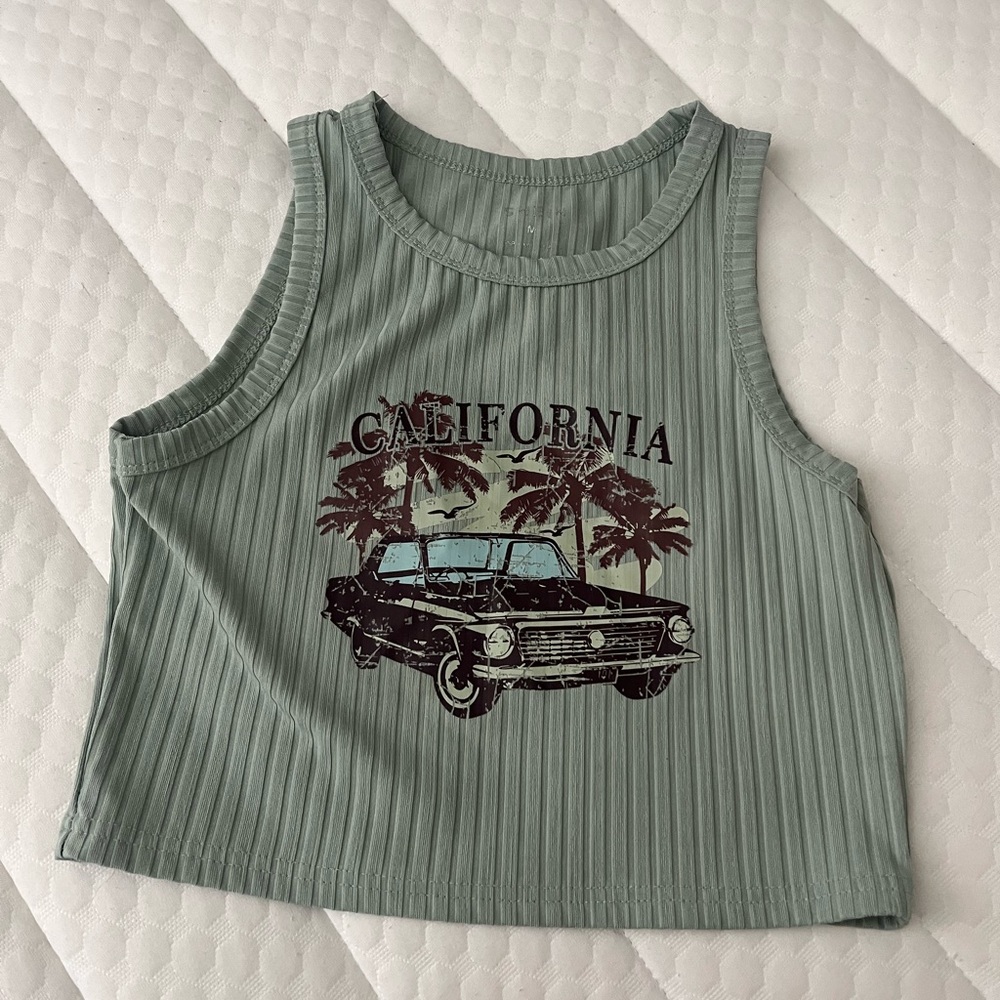 Green SHEIN crop top for summer!!